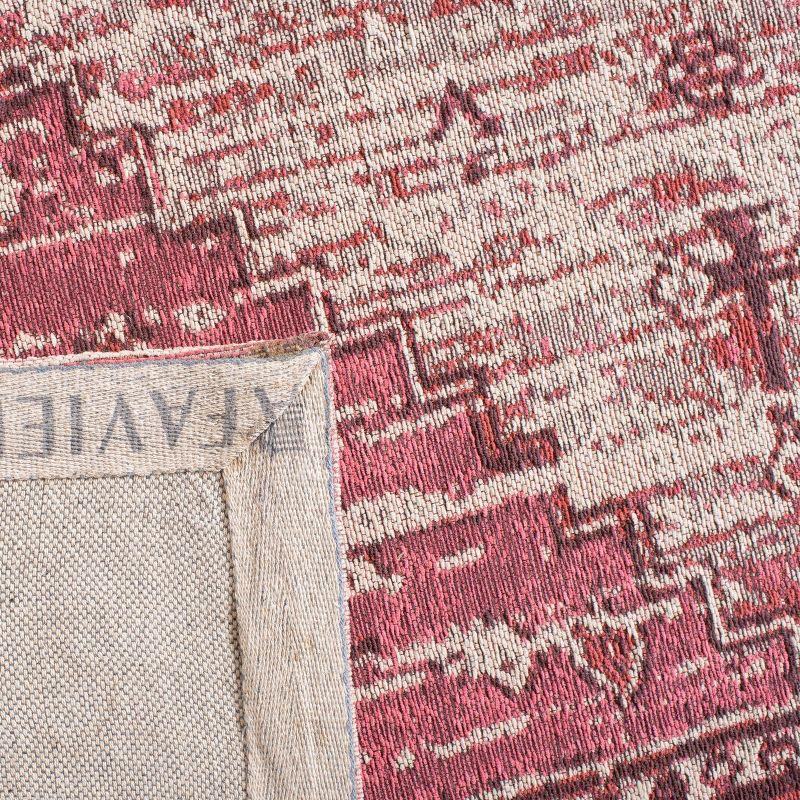 Classic Vintage CLV113 Loomed Indoor Area Rug - Fuchisa - 5'x8' - Safavieh