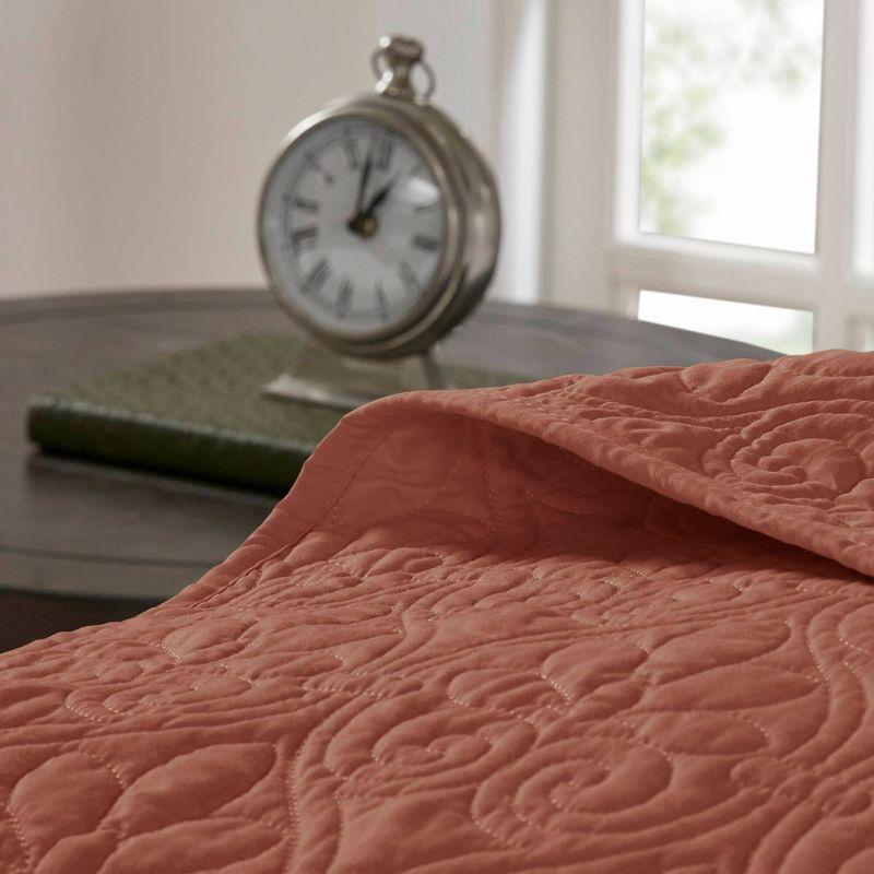 Quebec Reversible Bedspread Set