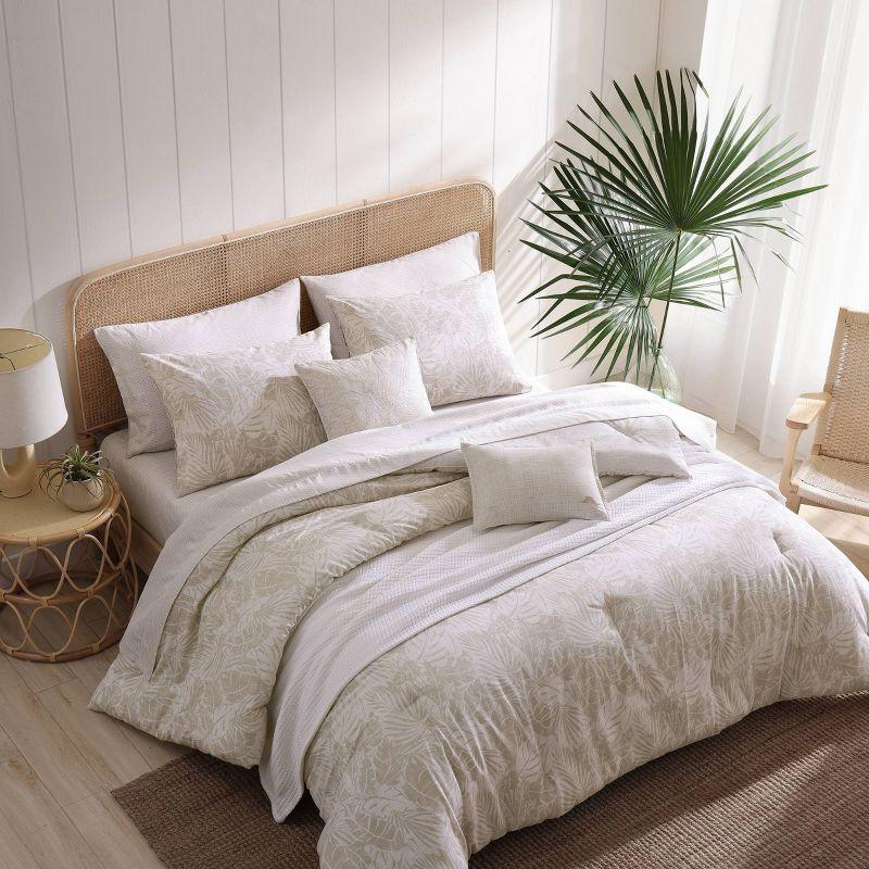 Serene Island King Cotton Bedding Set in White - Reversible 5-Piece