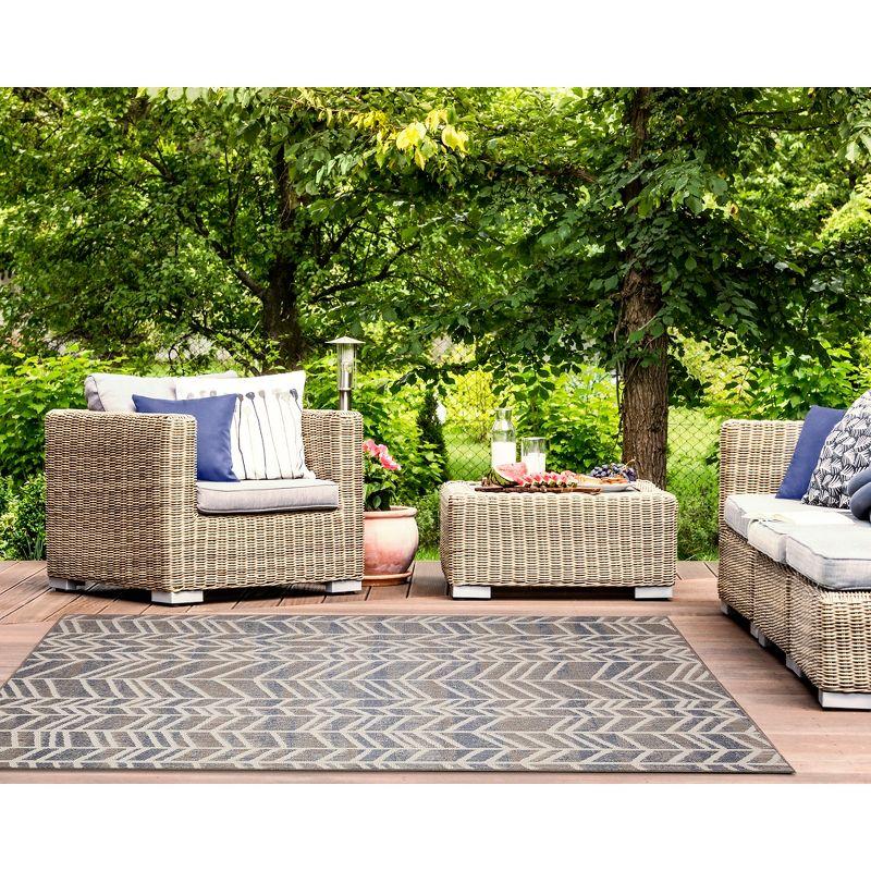 Liora Manne Cove Geometric Indoor/Outdoor Rug..