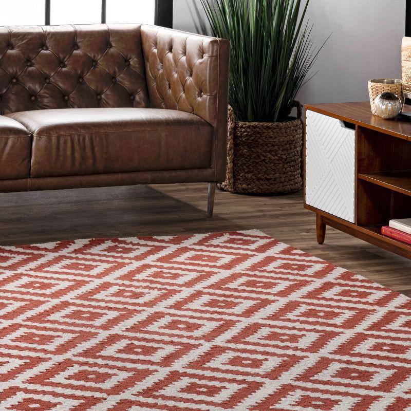 nuLOOM Kellee Hand Tufted Geometric Wool Area Rug