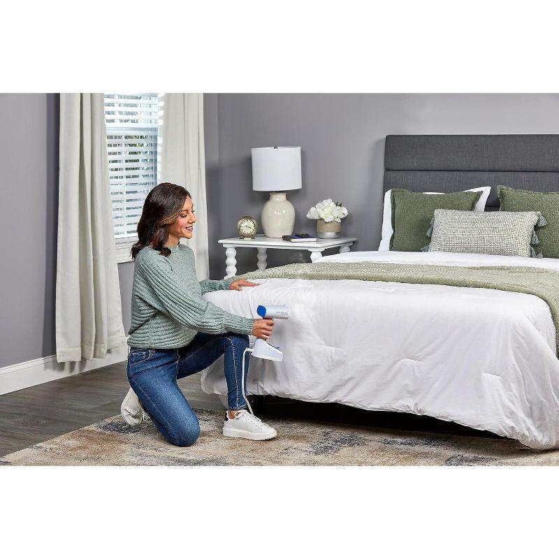 BLACK+DECKER Easy Foldable Steamer, GS0311-1PD, 45-Sec Heat Up, Extra Long Power Cord & Lint Remover