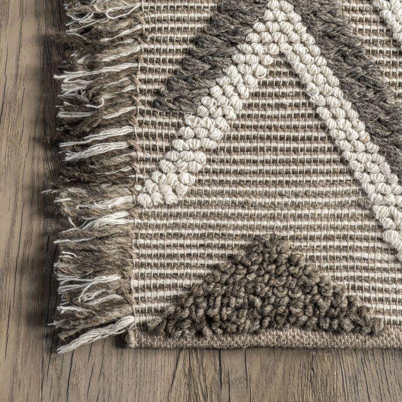 Nuloom Dylan Geometric 5x8 Wool Shag Indoor Area Rug for Living Room Bedroom Dining Room Nursery Kitchen, Beige/Ivory