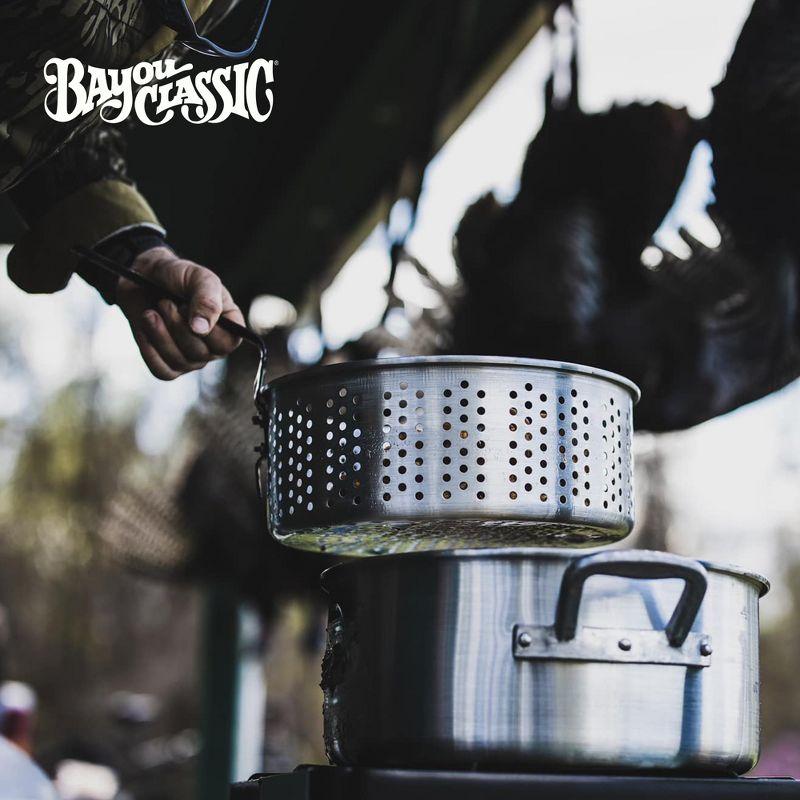 Bayou Classic 10-Quart Stainless Steel Lidded Kitchen Deep Frying Pot with Handles, Fry Perforated Basket, and Thermometer, Silver