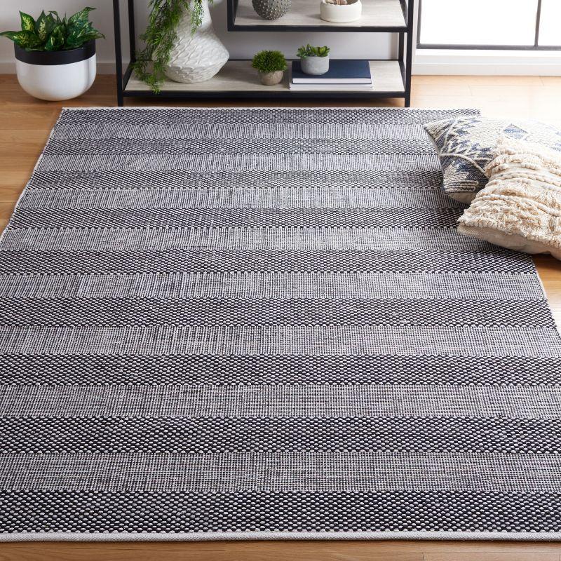 Ivory & Black Hand-Woven Cotton Kilim Area Rug - 3' x 5'