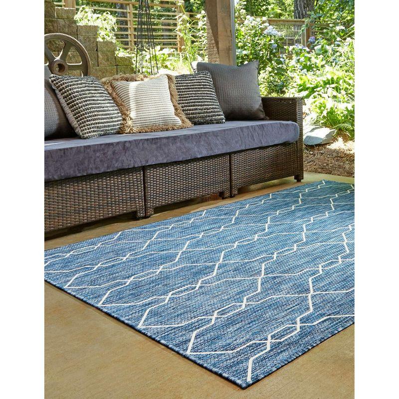 Coastal Charm Easy-Care Blue Trellis 4' x 6' Outdoor Rug