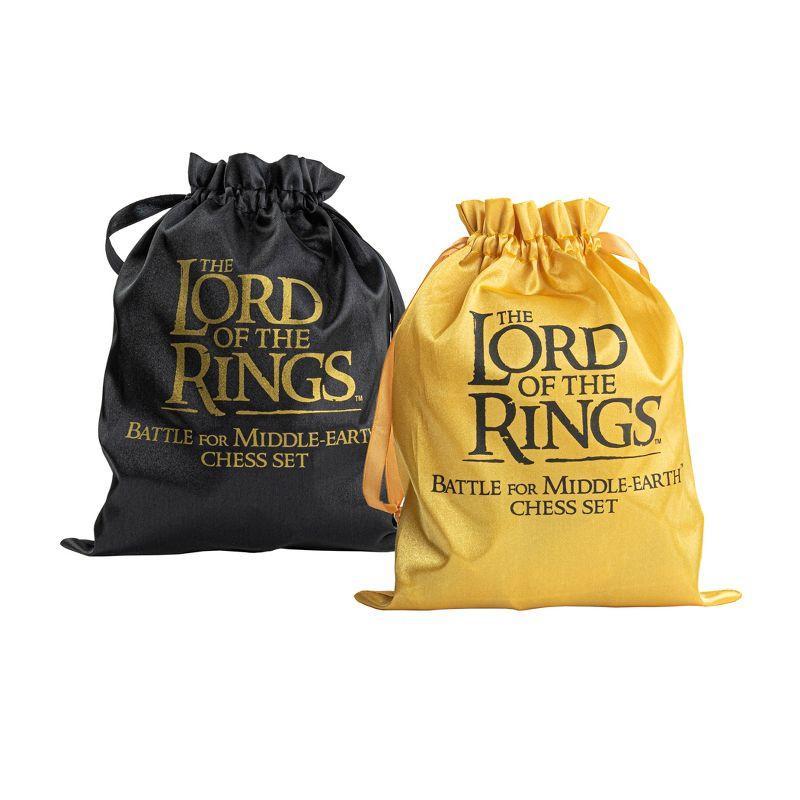 The Noble Collection Lord of the Rings Game Chess Set Battle for Middle-Earth