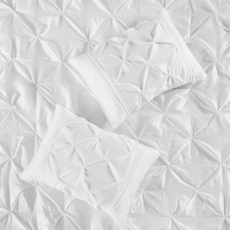Madison Park Laurel 7 Piece Tufted Comforter Set