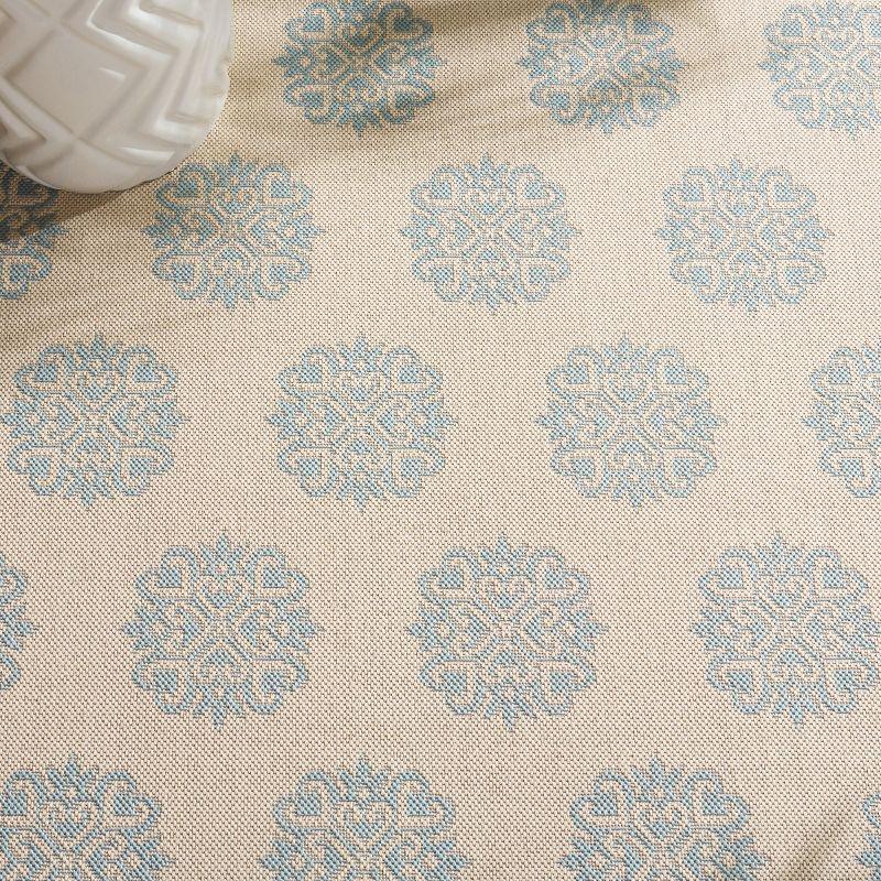 Beach House BHS181 Power Loomed Indoor/Outdoor Area Rug - Cream/Aqua - 5'3"x7'6" - Safavieh