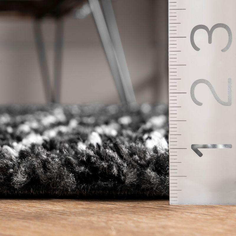 Nuloom Bria Geometric 3x5 Accent Shag Indoor Area Rug for Living Room Bedroom Dining Room Nursery Entryway, Black/Ivory