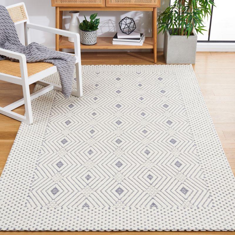 Marbella MRB426 Hand Woven Indoor Accent Rug - Ivory/Grey - 3'x5' - Safavieh