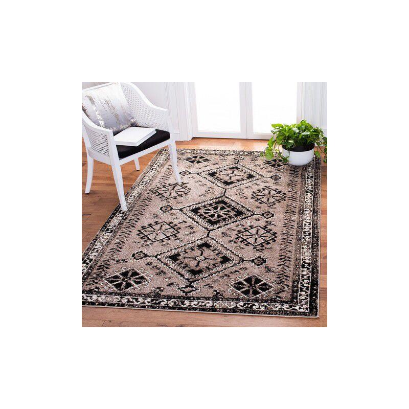 Vintage Hamadan VTH293 Power Loomed Indoor Accent Rug - Brown/Black - 2'7"x5' - Safavieh