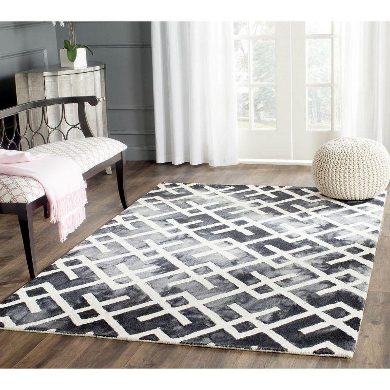 Ivory Whisper 4' x 6' Hand-Tufted Wool Area Rug