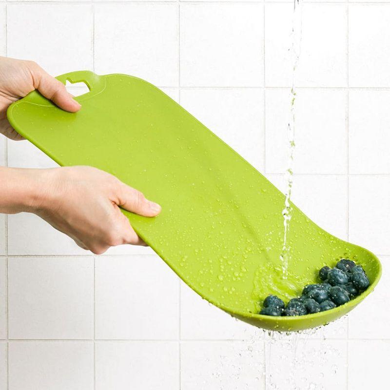 The Lakeside Collection Chopping Board with Colander