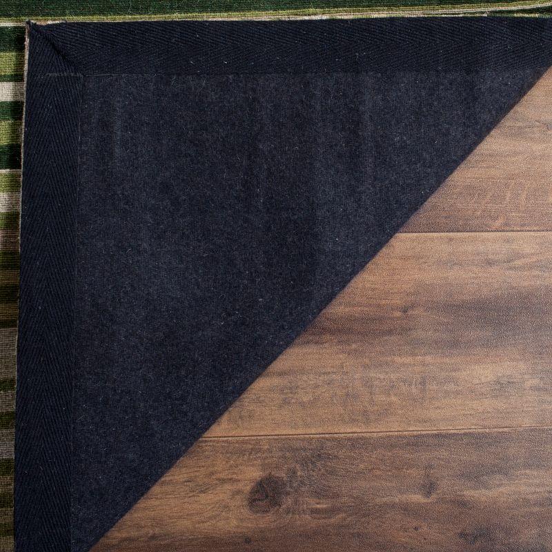 Marbella MRB273 Hand Loomed Area Rug - Green - 5'x8' - Safavieh.