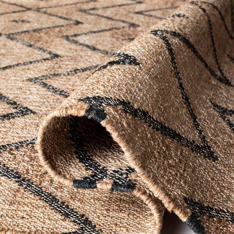 Kilim KLM750 Hand Loomed Area Rug - Natural/Charcoal - 4'x6' - Safavieh.