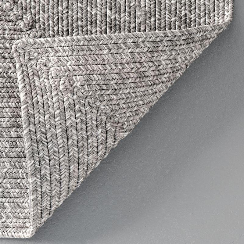 Nuloom Jayda Braided Gradience Indoor/Outdoor Outdoor - Light Gray 4' x 6'