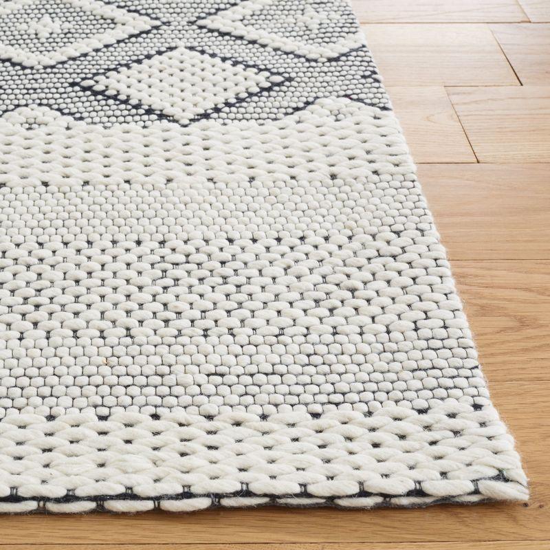 Hand-Knotted Vermont Elegance Wool 6'x6' Square Rug in Ivory/Black