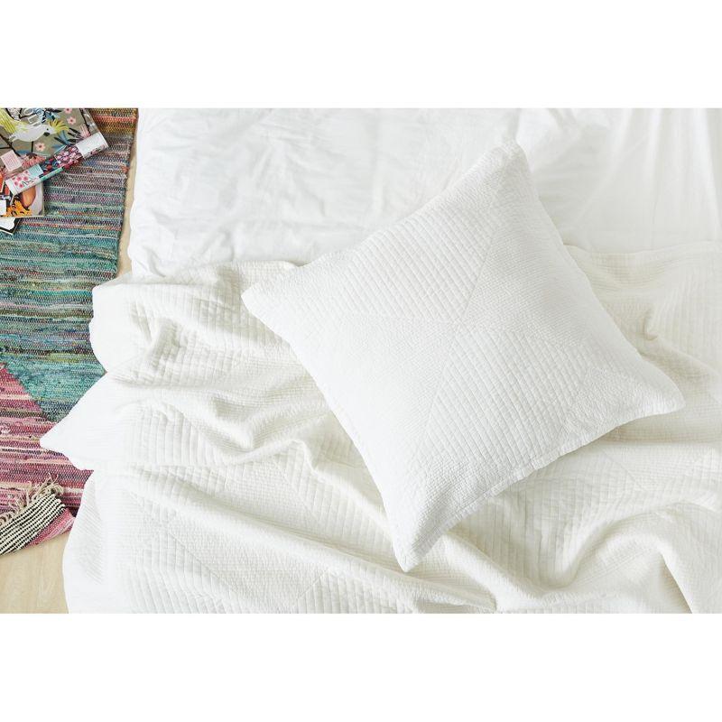 carol & frank Graham White Queen Quilt
