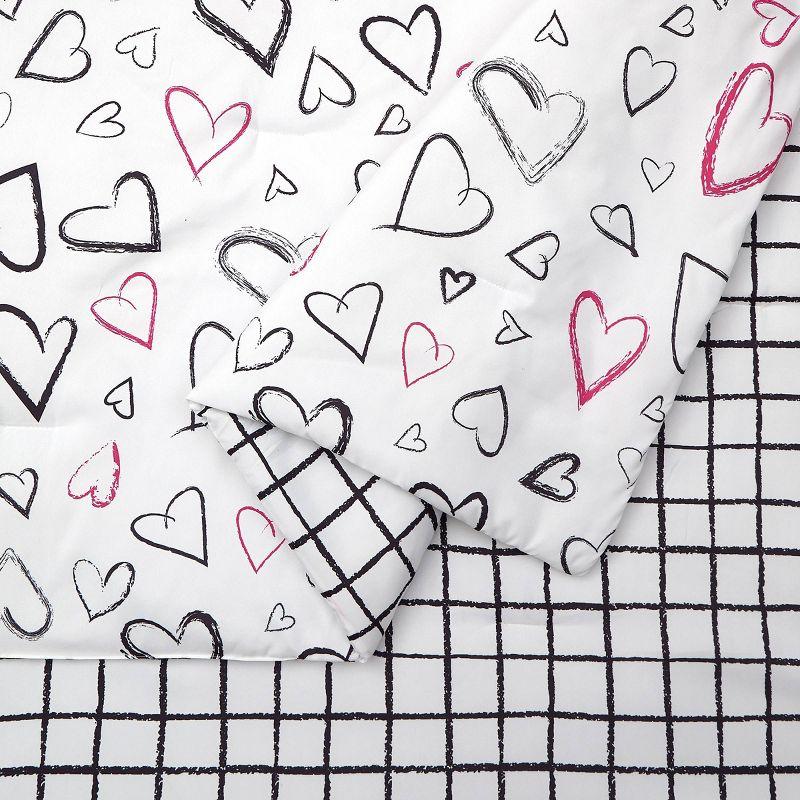 Roxy Hearts Reversible Pink/Black/White Comforter Set