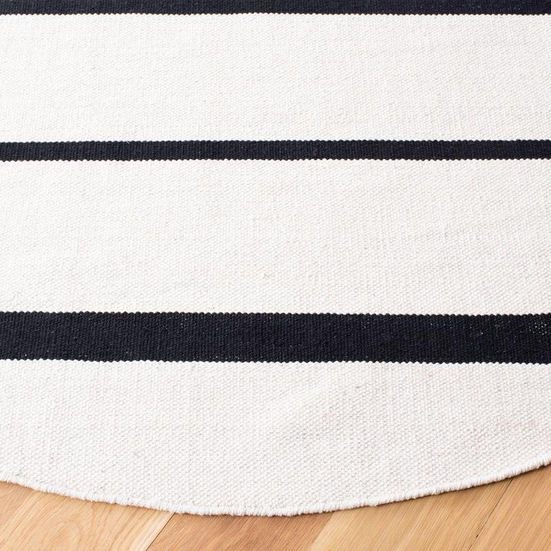 Montauk MTK311 Hand Woven Area Rug  - Safavieh