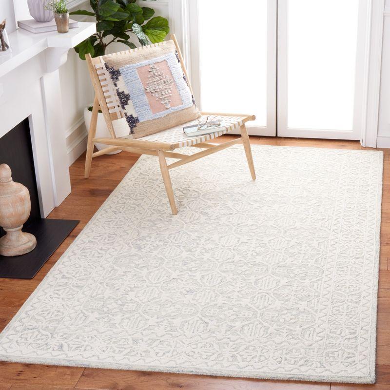 Ivory Rectangular Hand-Tufted Wool Area Rug