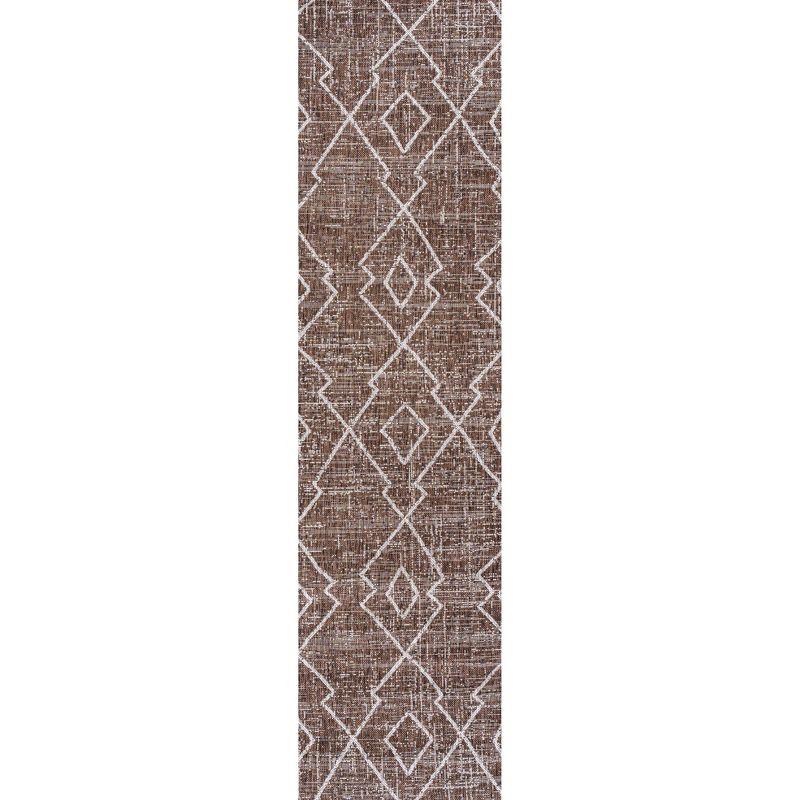 Carwa  Diamond Trellis Indoor/Outdoor Area Rug - JONATHAN Y