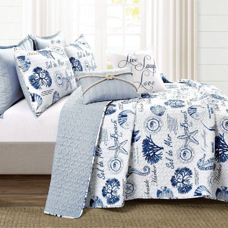 Coastal Breeze King-Size Reversible Microfiber Quilt Set in Blue