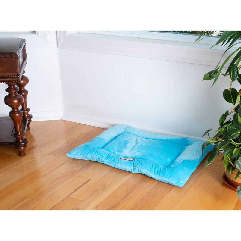 Armarkat Velvet Pet Bed