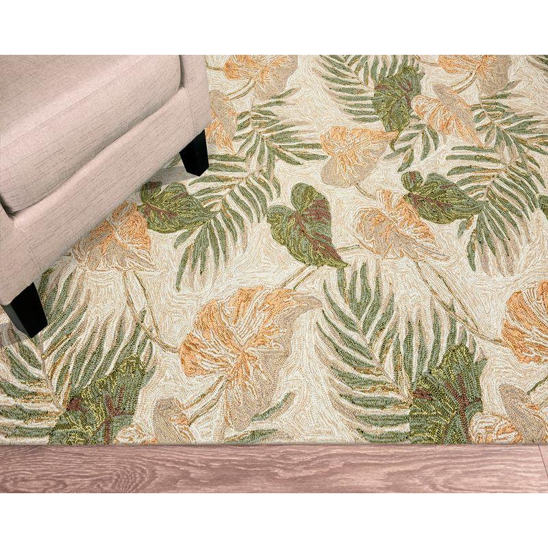 Tropical Leaf Beige and Green Hand-Tufted Indoor/Outdoor Rug