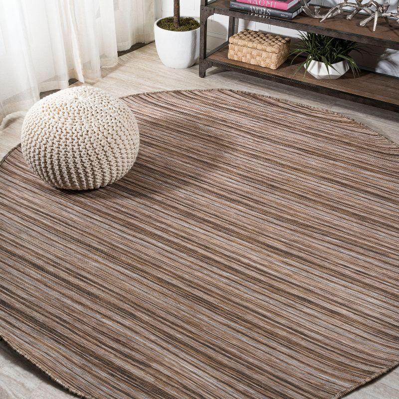 Heathered Natural Brown Stripe 6' Round Synthetic Area Rug