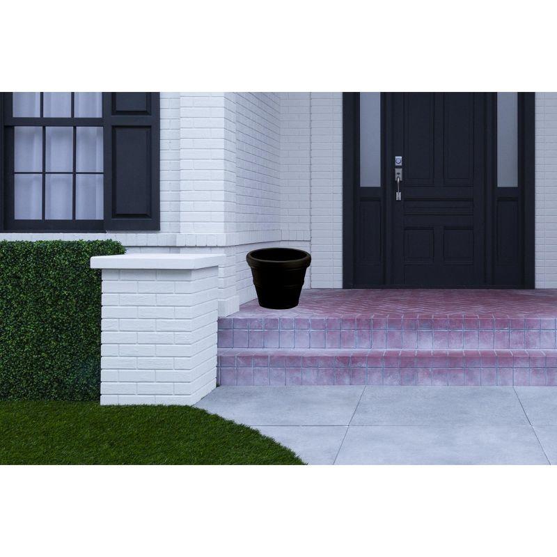 Crescent Garden Rolled-Rim Planter Pot