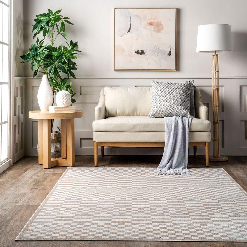 Nuloom Nikita Faded Geometric Machine Washable Indoor Area Rug