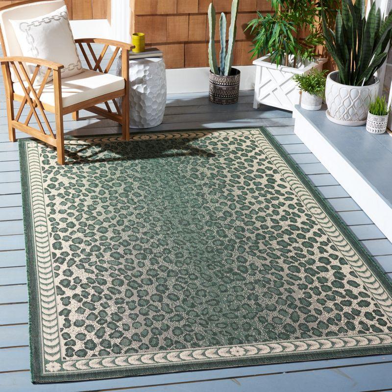 Reversible Dark Green and Ivory Synthetic Square Rug