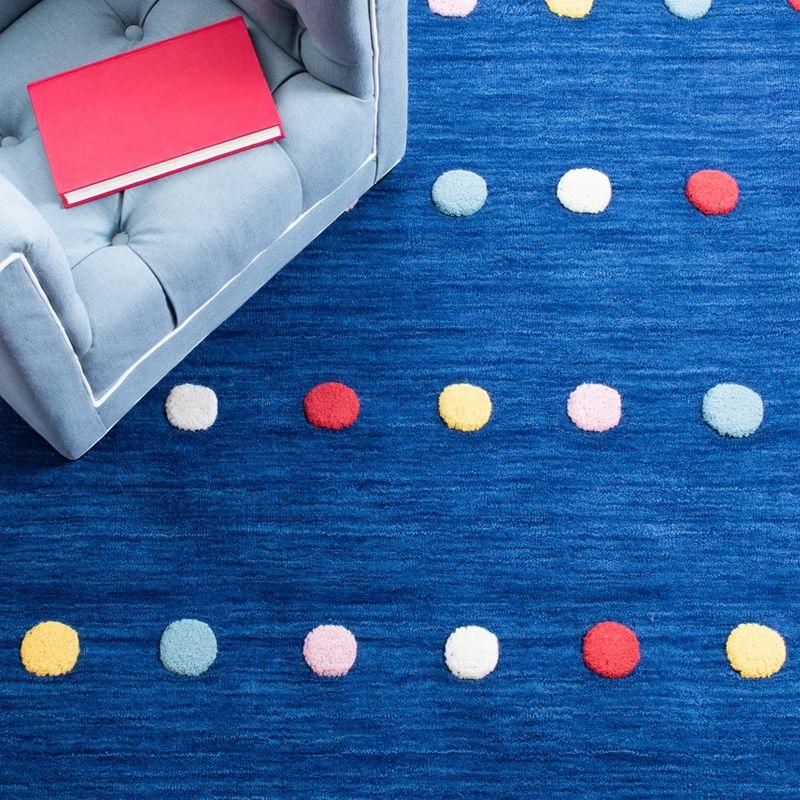 Safavieh Kids SFK804 Hand Loomed Area Rug - Navy - 3'x5' - Safavieh.