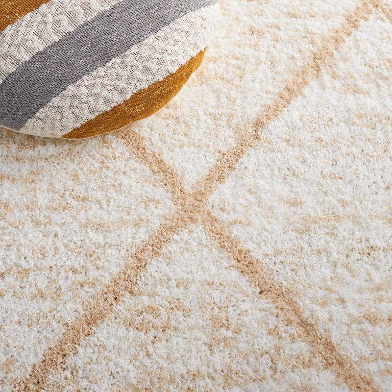 Berber Shag BER574 Power Loomed Indoor Area Rug - Ivory/Beige - 5'5"x7'7" - Safavieh