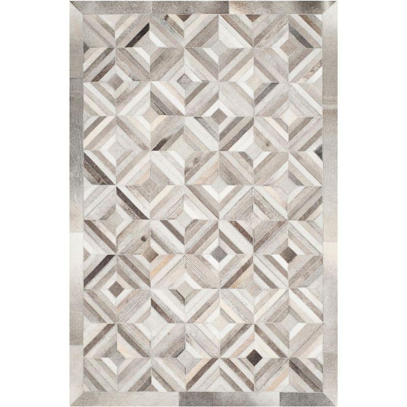 Handmade Gray Geometric Cowhide Area Rug 4' x 6'