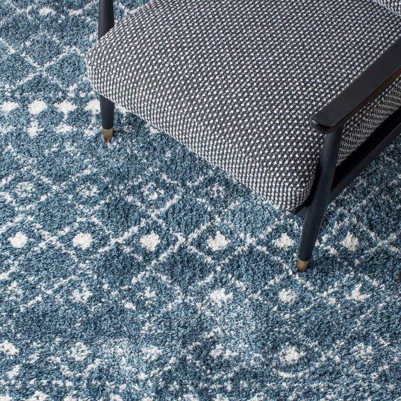 Berber Fringe Shag BFG519 Power Loomed Indoor Area Rug - Blue/Ivory - 6'7"x6'7" - Safavieh