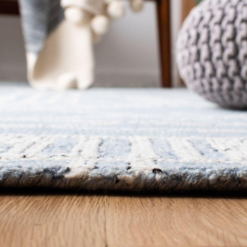 Micro-Loop MLP173 Hand Tufted Area Rug - Safavieh