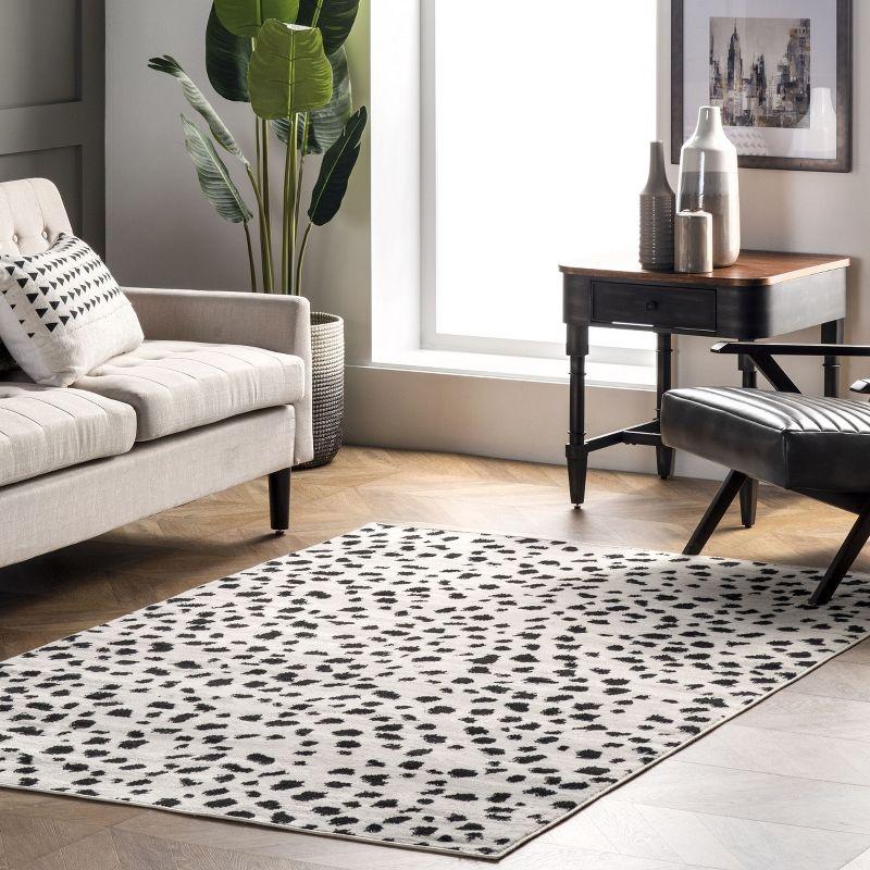 Easy-Care Beige Synthetic 5'x8' Leopard Print Area Rug