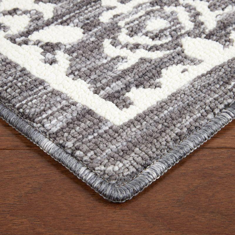 TOWN & COUNTRY EVERYDAY Walker Damask Medallion Everwash Washable Kitchen Mat