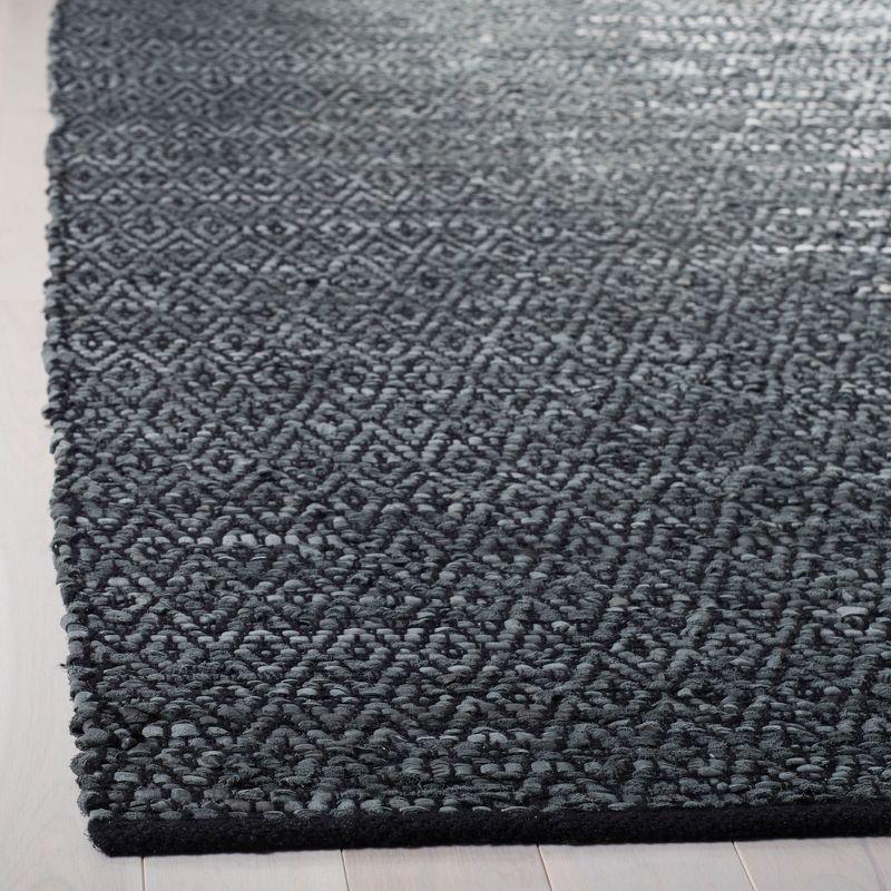 Vintage Leather VTL388 Hand Woven Indoor Accent Rug - Light Grey/Charcoal - 3'x5' - Safavieh