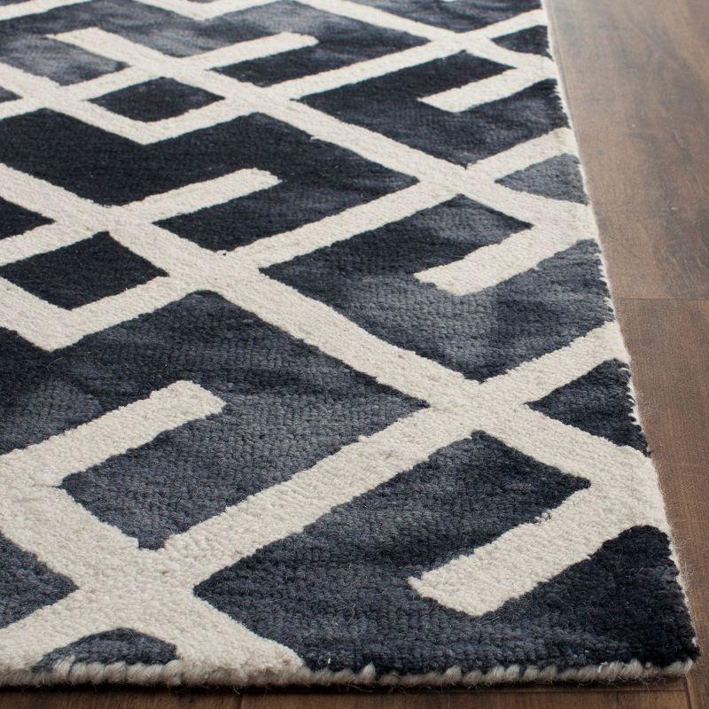 Dip Dye DDY677 Hand Tufted Area Rug  - Safavieh