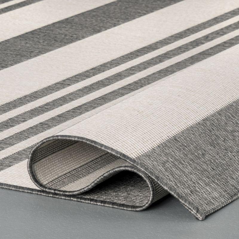 nuLOOM Robin Multi Stripe Indoor/Outdoor Area Rug