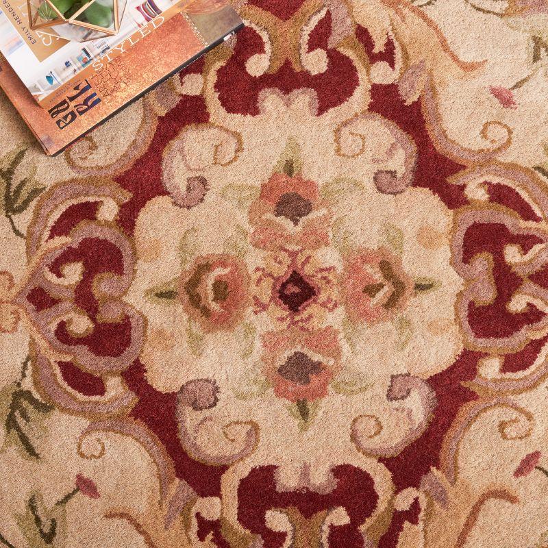 Classic CL234 Hand Tufted Runner Rug - Ivory/Green - 2'3"x8' - Safavieh.