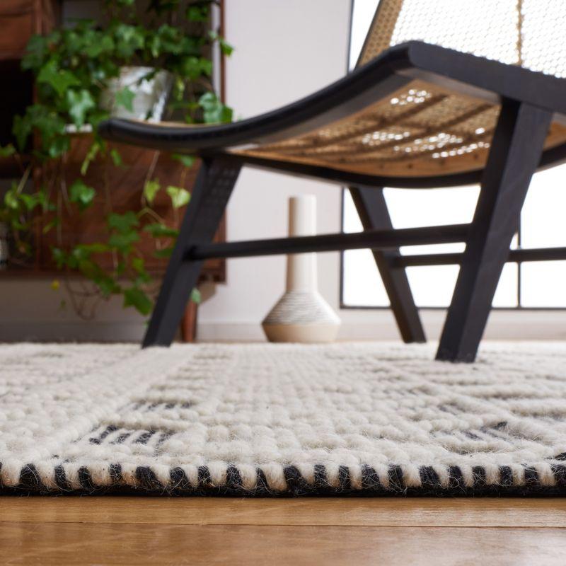 Ivory and Black Hand-Tufted Wool Runner Rug