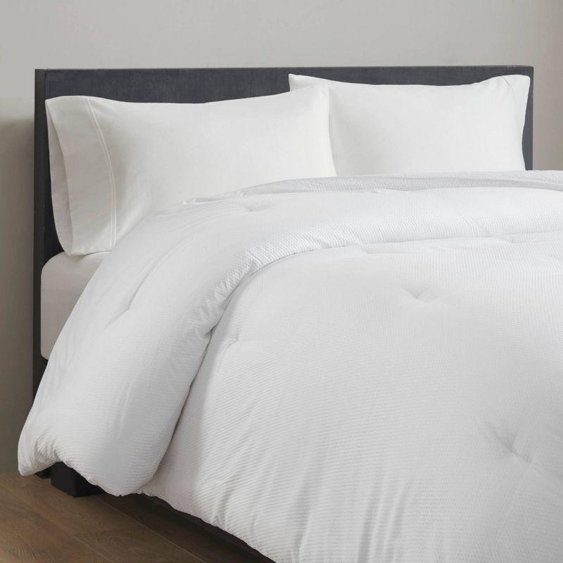 White Full Microfiber Down Alternative Bedspread