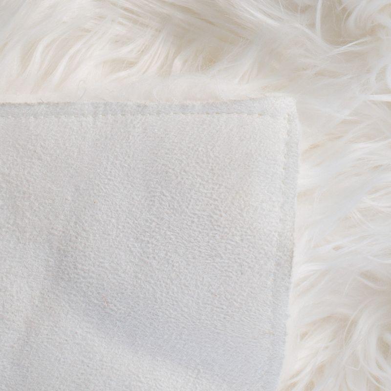 Faux Sheep Skin FSS115 Power Loomed Indoor Area Rug - Ivory - 5'x7' - Safavieh