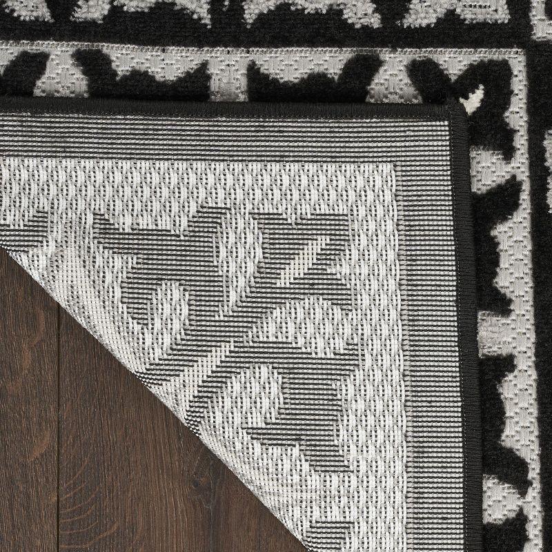 Black and White Geometric Synthetic 4' x 6' Washable Rug