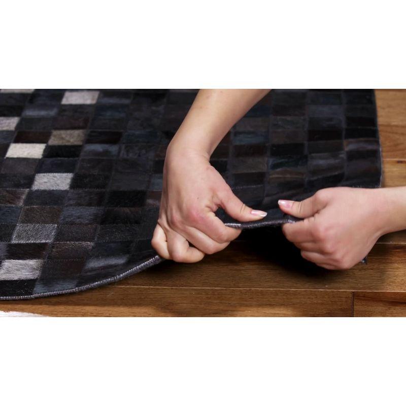 Studio Leather STL813 Hand Woven Area Rug - Ivory/Black - 4'x6' - Safavieh.